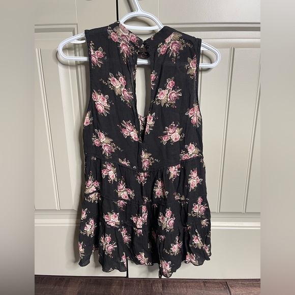 American eagle floral top - Picture 4 of 5